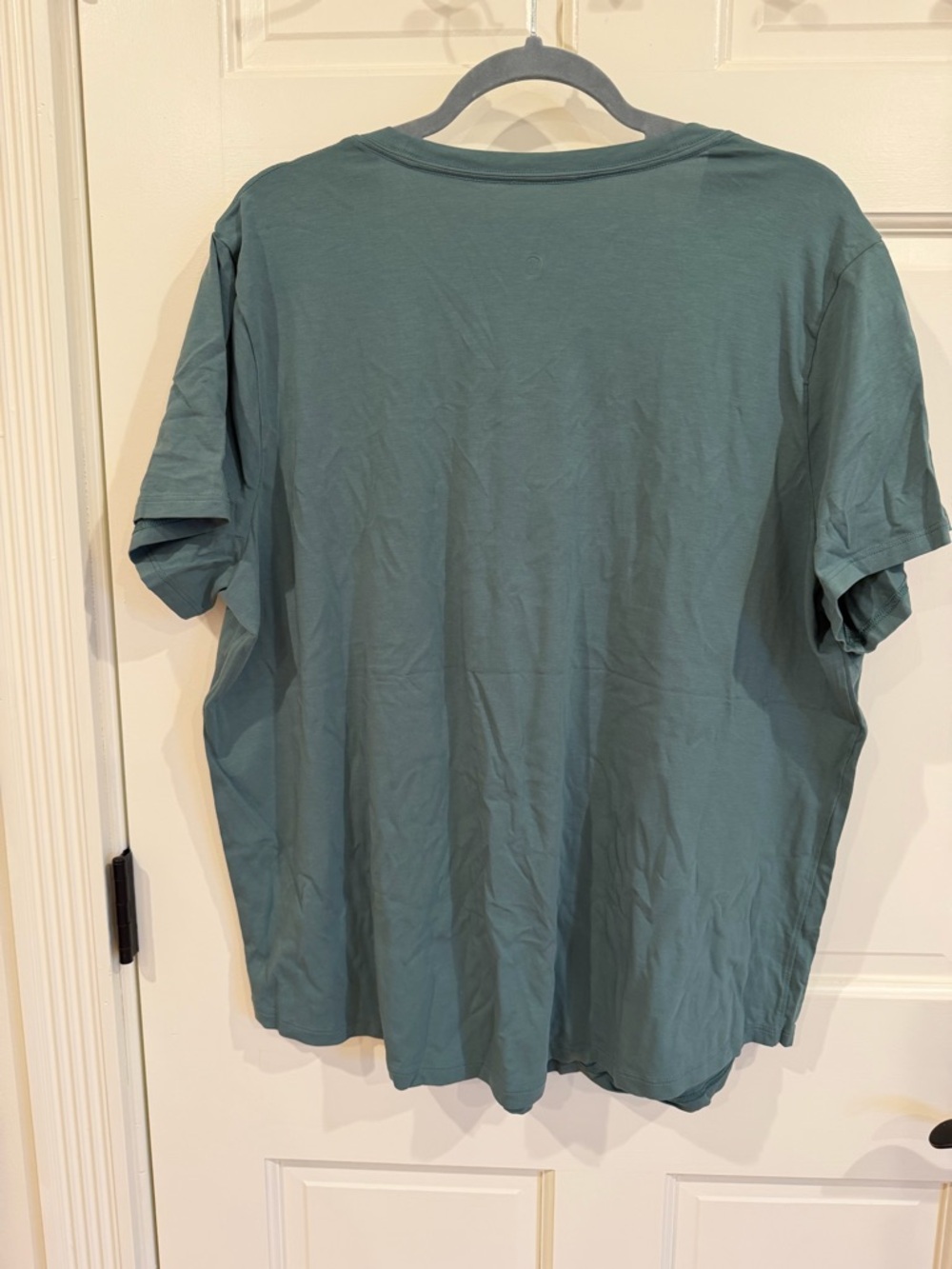 lululemon athletica Love V-neck T-shirt - Picture 2 of 3